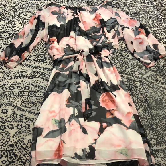 Vince Camuto dress - Picture 6 of 6